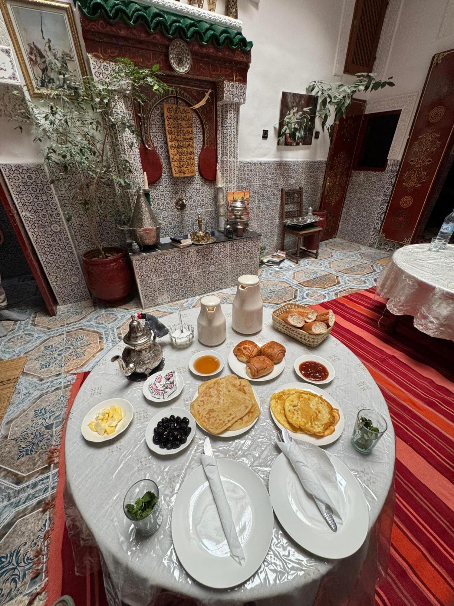 Dar Enouiina Hotel Fez Exterior foto