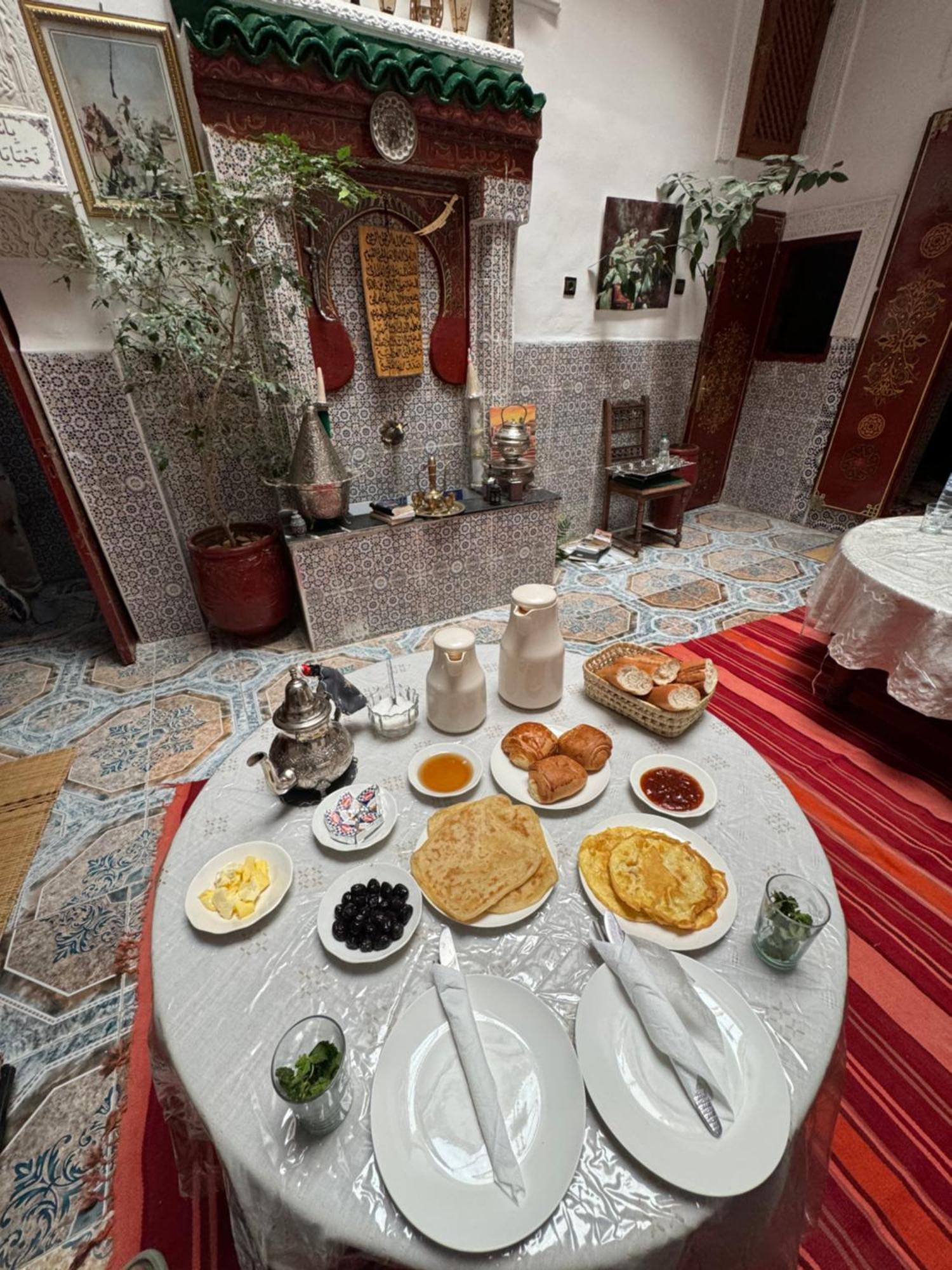 Dar Enouiina Hotel Fez Exterior foto